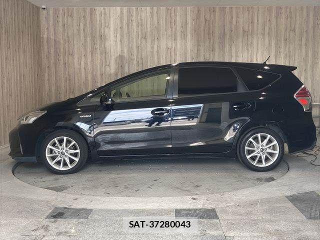 Toyota PRIUS ALPHA 2015-08 6642251-19