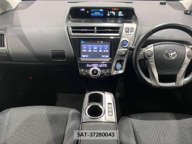 Toyota PRIUS ALPHA 2015-08 6642251-2
