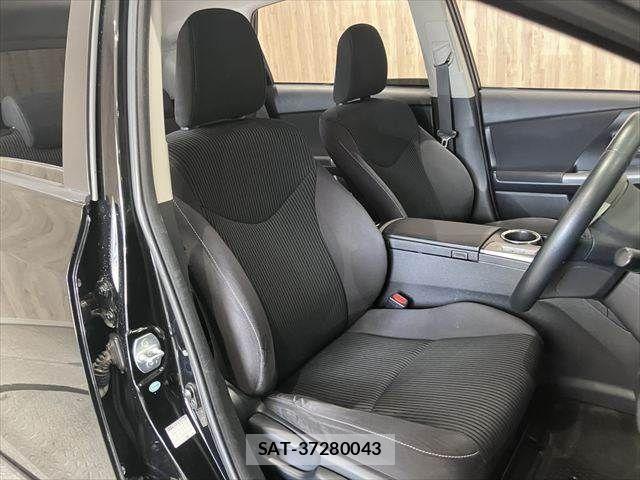 Toyota PRIUS ALPHA 2015-08 6642251-5