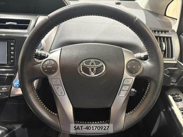 Toyota PRIUS ALPHA 2015-12 6673232-12