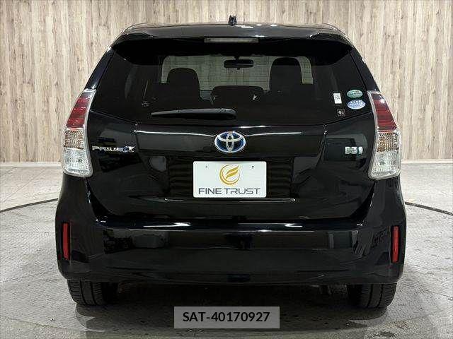 Toyota PRIUS ALPHA 2015-12 6673232-18