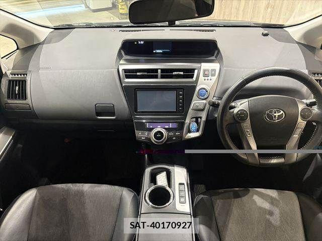 Toyota PRIUS ALPHA 2015-12 6673232-2