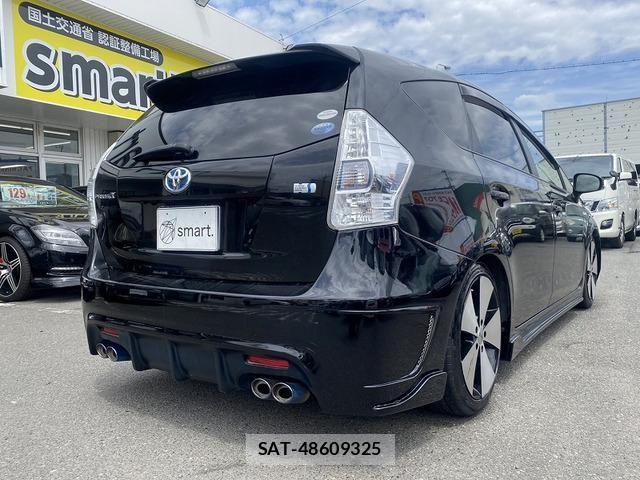 Toyota PRIUS ALPHA 2011-11 6673237-8