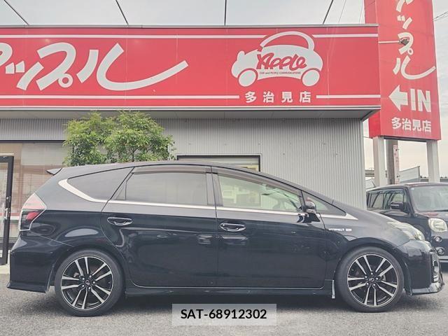 Toyota PRIUS ALPHA 2015-05 6673231-11