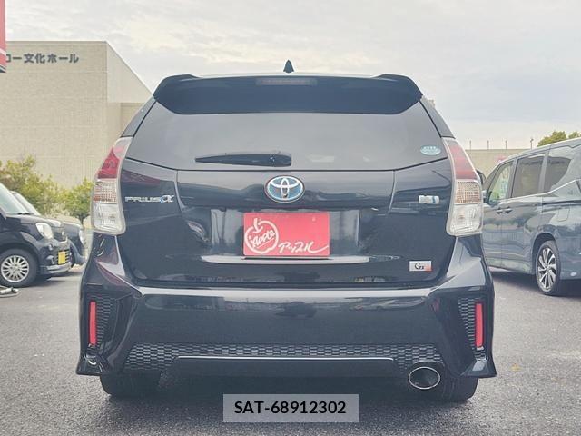 Toyota PRIUS ALPHA 2015-05 6673231-12