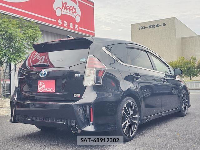 Toyota PRIUS ALPHA 2015-05 6673231-14