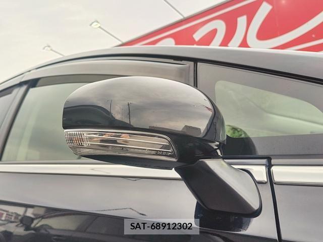 Toyota PRIUS ALPHA 2015-05 6673231-21