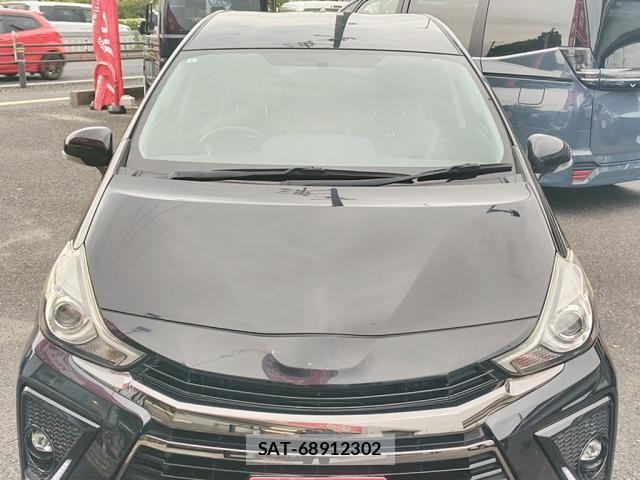 Toyota PRIUS ALPHA 2015-05 6673231-5