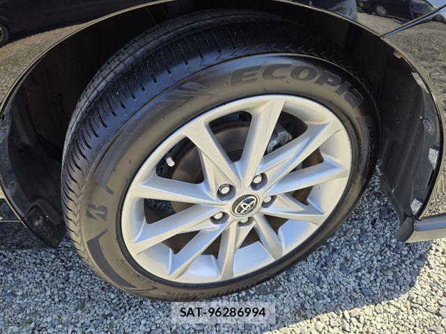 Toyota PRIUS ALPHA 2015-02 6677593-10