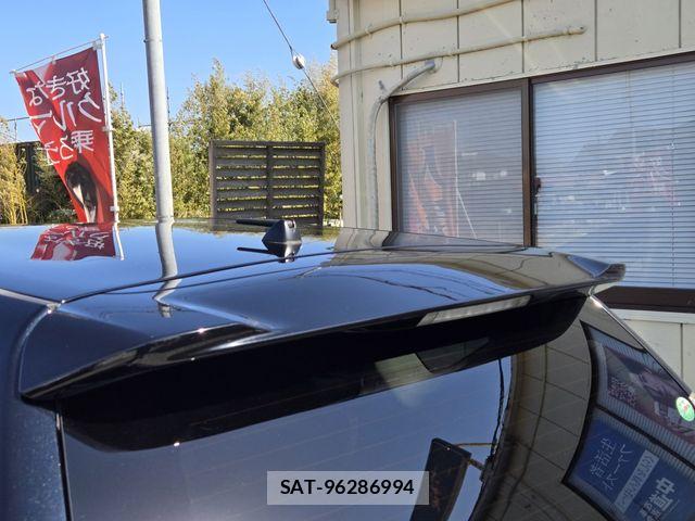 Toyota PRIUS ALPHA 2015-02 6677593-13
