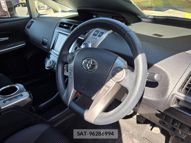 Toyota PRIUS ALPHA 2015-02 6677593-23
