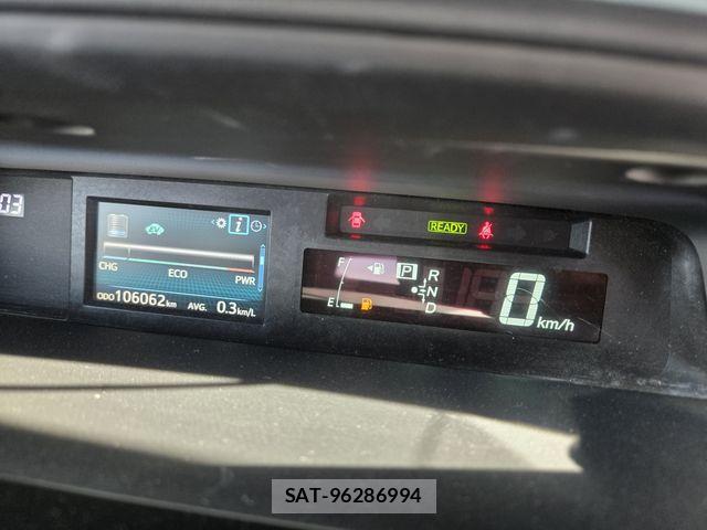 Toyota PRIUS ALPHA 2015-02 6677593-26