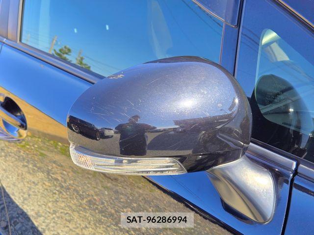 Toyota PRIUS ALPHA 2015-02 6677593-4