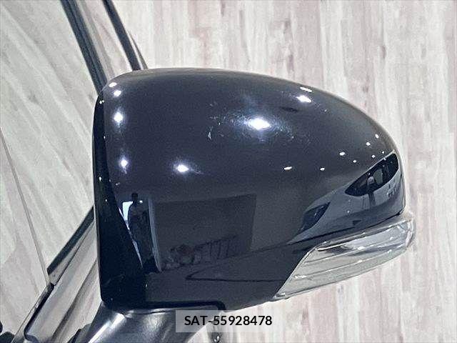Toyota PRIUS ALPHA 2011-07 6677596-21