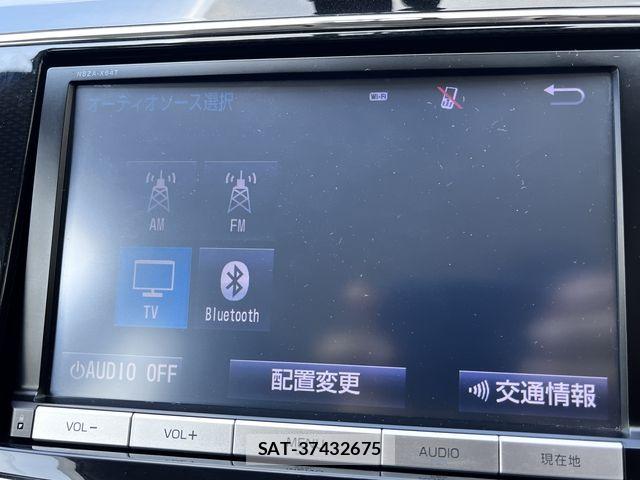 Toyota PRIUS ALPHA 2015-04 6677590-5