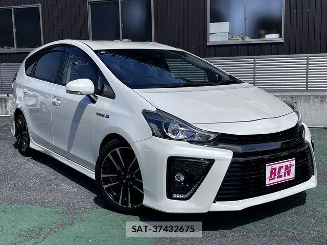 Toyota PRIUS ALPHA 2015-04 6677590-6