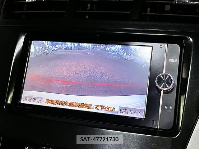 Toyota PRIUS ALPHA 2013-10 6682826-10