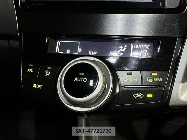 Toyota PRIUS ALPHA 2013-10 6682826-14