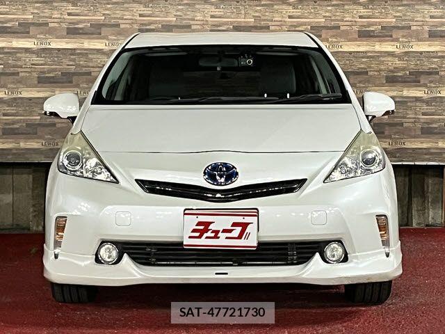 Toyota PRIUS ALPHA 2013-10 6682826-17