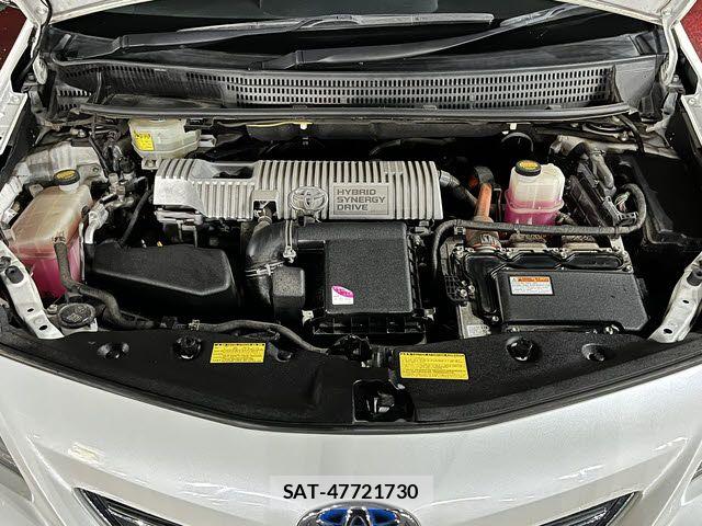 Toyota PRIUS ALPHA 2013-10 6682826-27