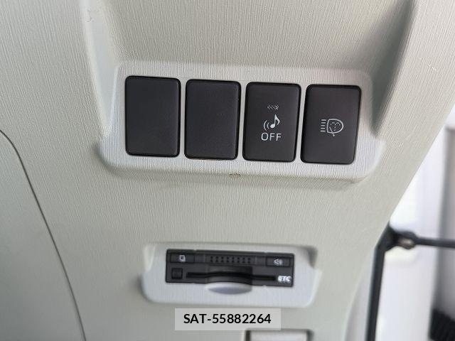 Toyota PRIUS ALPHA 2014-01 6683966-14