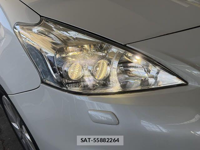 Toyota PRIUS ALPHA 2014-01 6683966-7