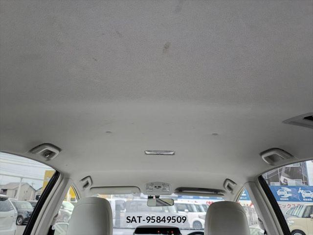 Toyota PRIUS ALPHA 2013-03 6683968-12