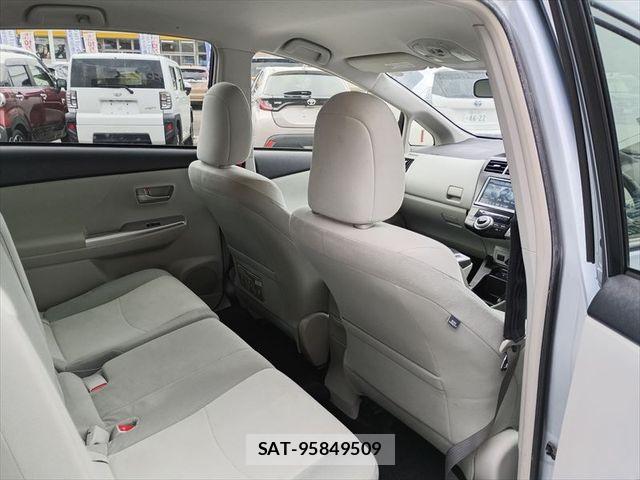 Toyota PRIUS ALPHA 2013-03 6683968-14