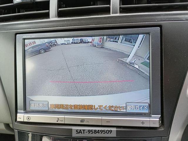 Toyota PRIUS ALPHA 2013-03 6683968-18