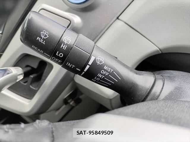 Toyota PRIUS ALPHA 2013-03 6683968-24