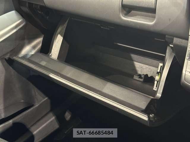 Toyota PRIUS ALPHA 2015-12 6691202-23