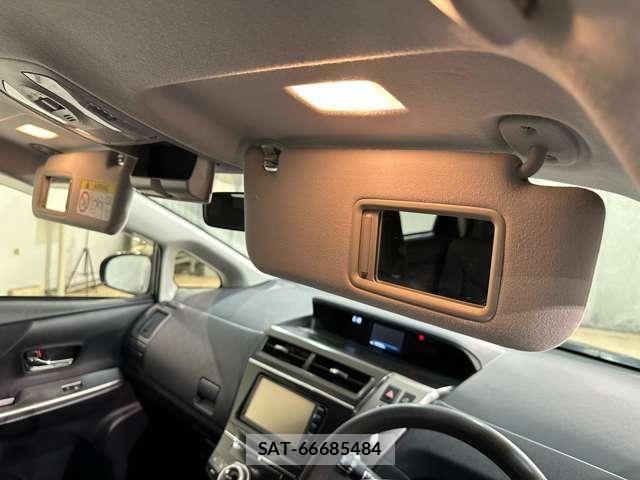 Toyota PRIUS ALPHA 2015-12 6691202-25