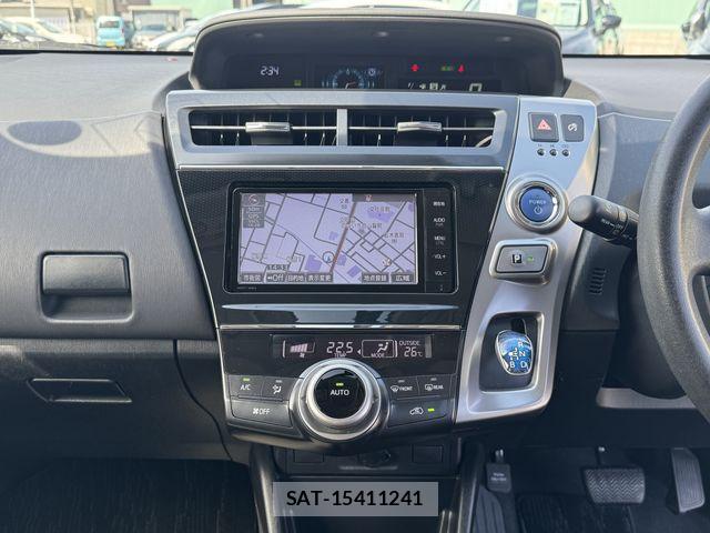 Toyota PRIUS ALPHA 2015-12 6717093-16