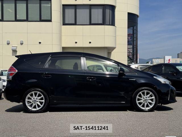 Toyota PRIUS ALPHA 2015-12 6717093-4