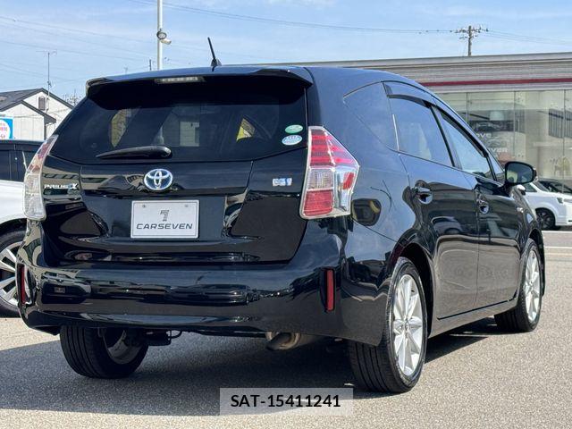 Toyota PRIUS ALPHA 2015-12 6717093-5