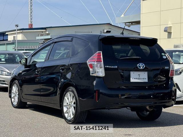 Toyota PRIUS ALPHA 2015-12 6717093-7