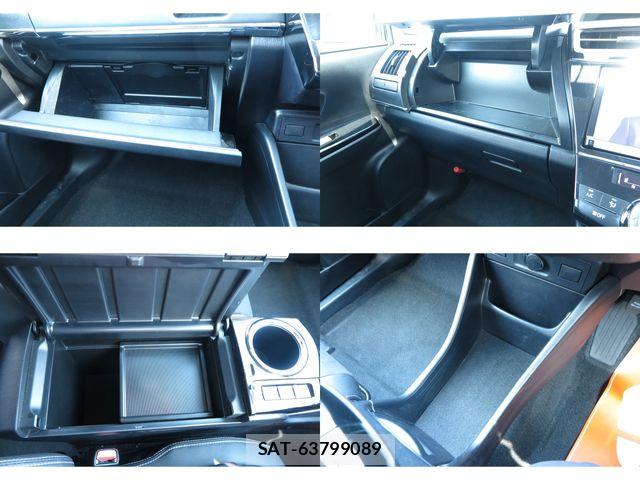 Toyota PRIUS ALPHA 2015-10 6752946-25