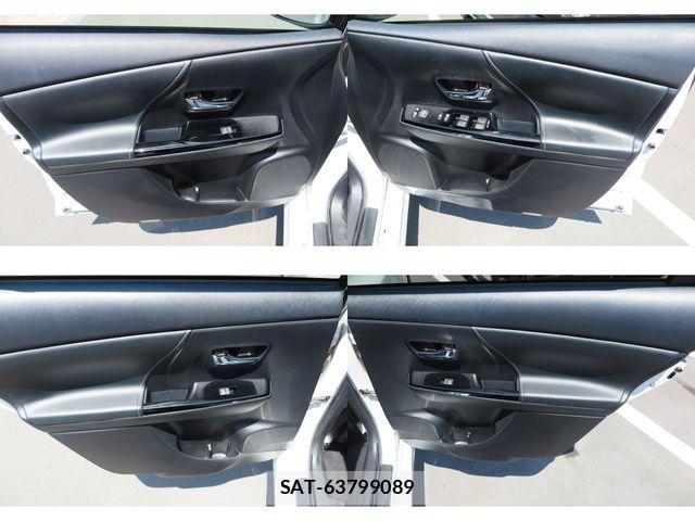 Toyota PRIUS ALPHA 2015-10 6752946-26