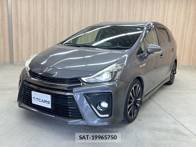 Toyota PRIUS ALPHA 2015-04 6752947-20