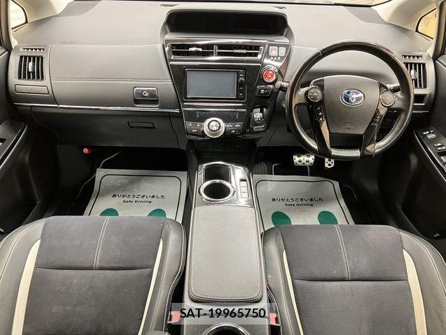 Toyota PRIUS ALPHA 2015-04 6752947-26