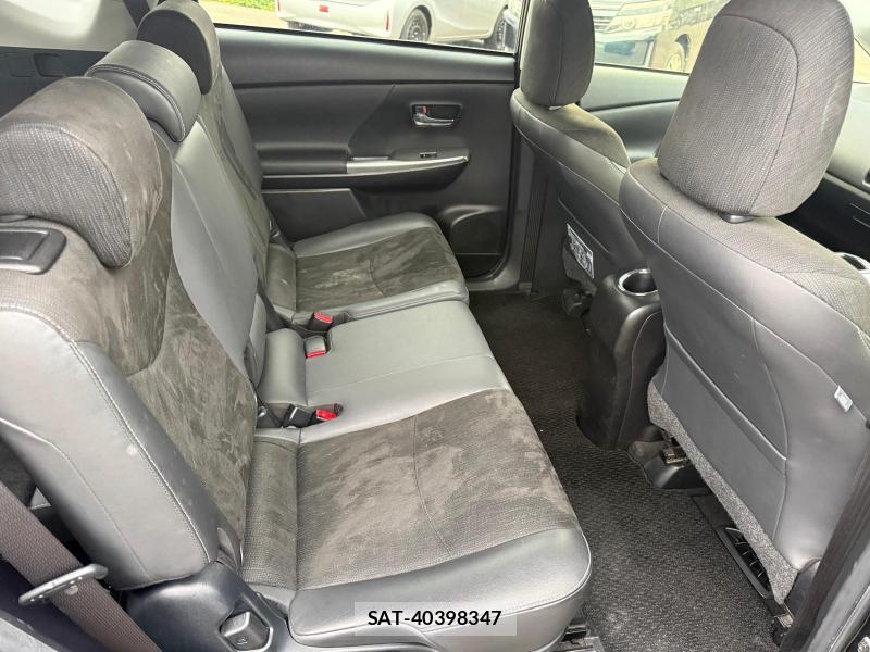 Toyota PRIUS ALPHA 2015-10 1300107-11