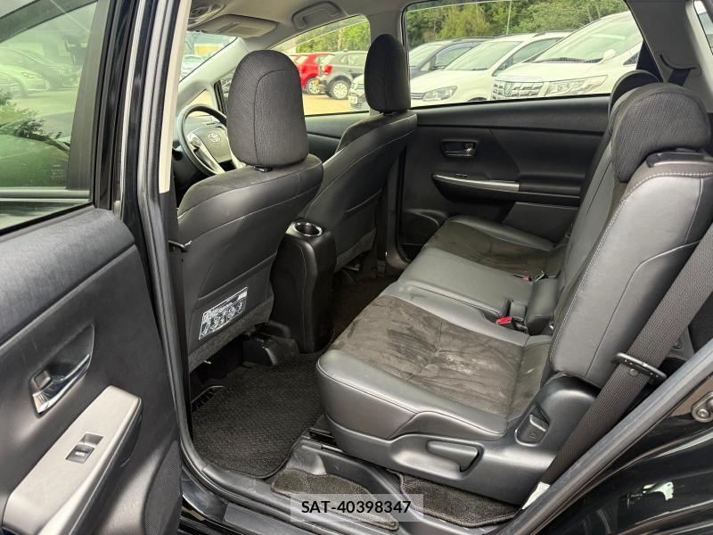 Toyota PRIUS ALPHA 2015-10 1300107-12