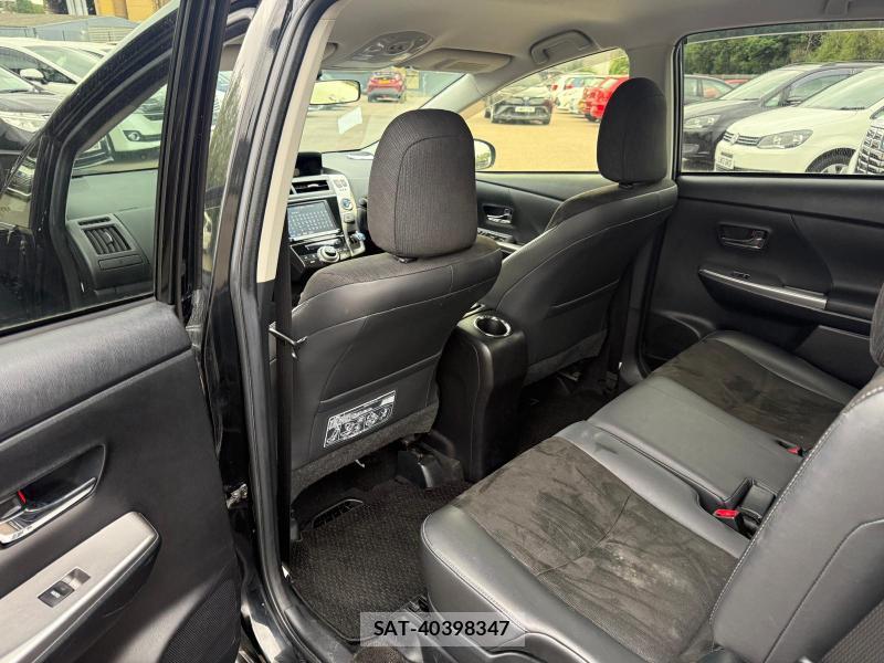 Toyota PRIUS ALPHA 2015-10 1300107-13