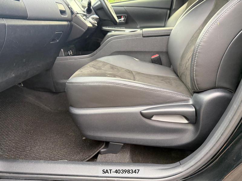 Toyota PRIUS ALPHA 2015-10 1300107-19