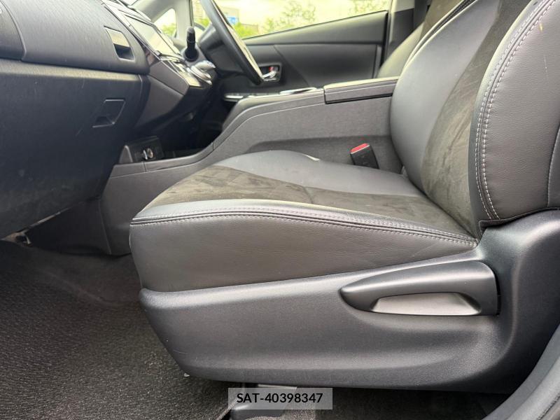 Toyota PRIUS ALPHA 2015-10 1300107-20