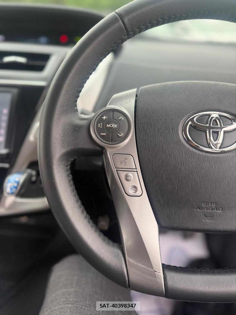 Toyota PRIUS ALPHA 2015-10 1300107-31