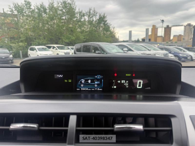 Toyota PRIUS ALPHA 2015-10 1300107-33