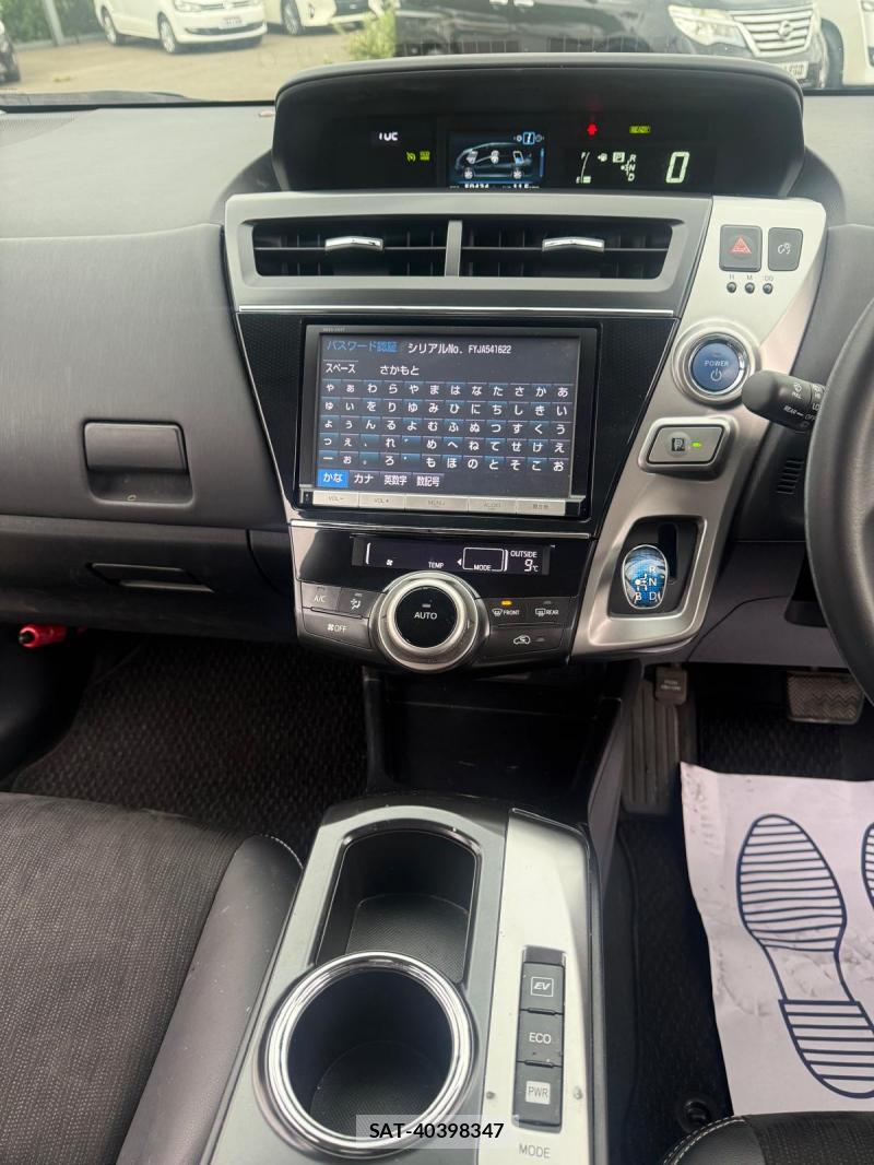 Toyota PRIUS ALPHA 2015-10 1300107-35
