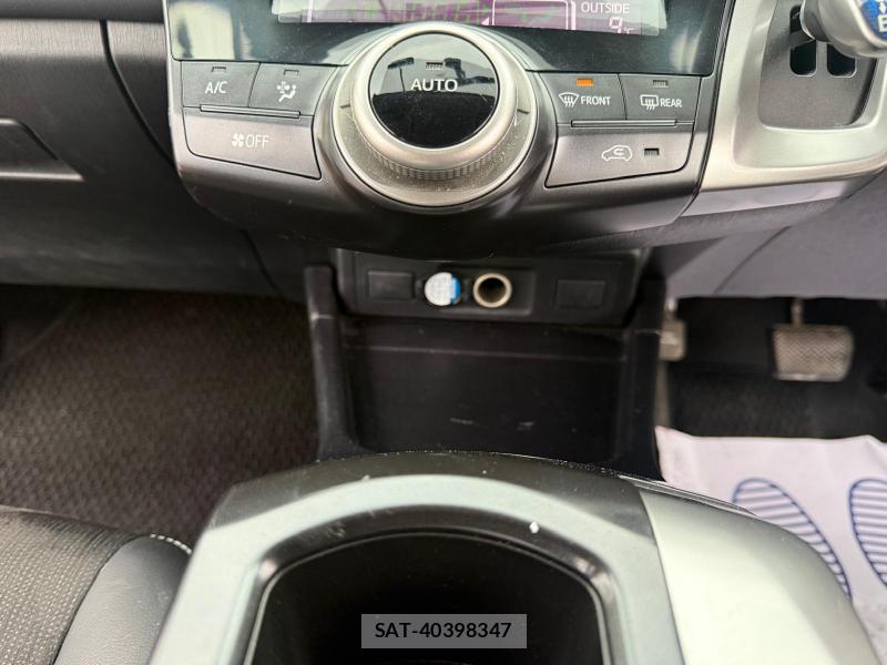 Toyota PRIUS ALPHA 2015-10 1300107-40