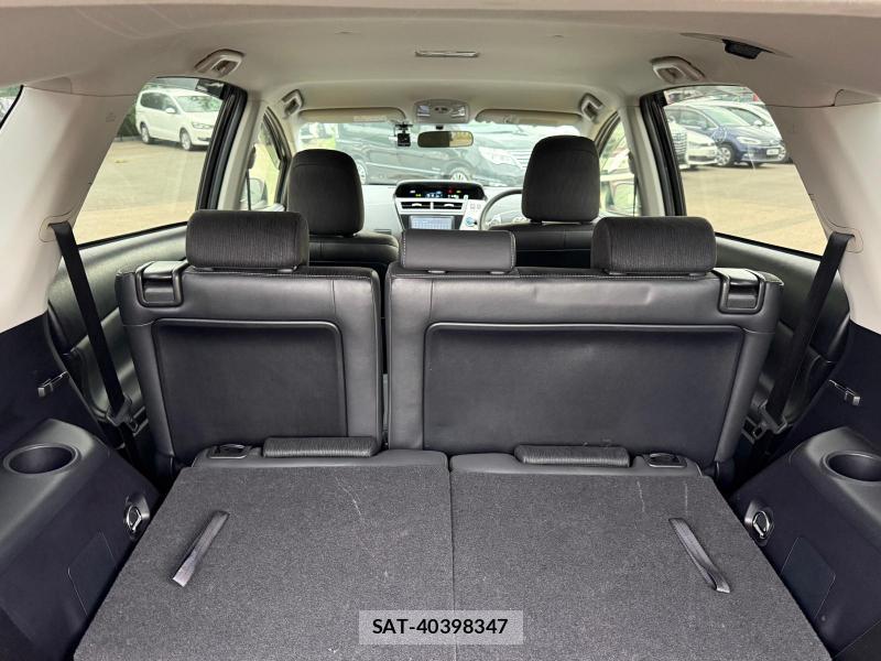 Toyota PRIUS ALPHA 2015-10 1300107-56